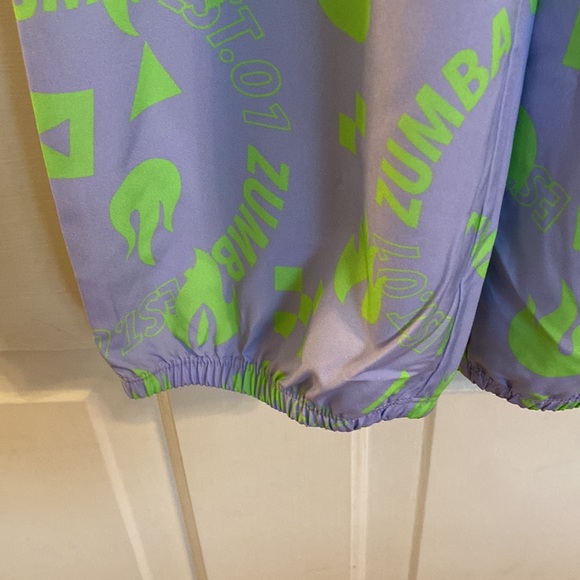 Zumba Wear lightweight sweatpants, size L, lavender and green - Picture 3 of 4